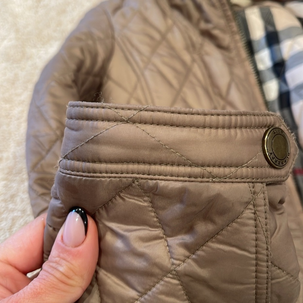 Quilted Beige Jacket - Picture 2 of 5